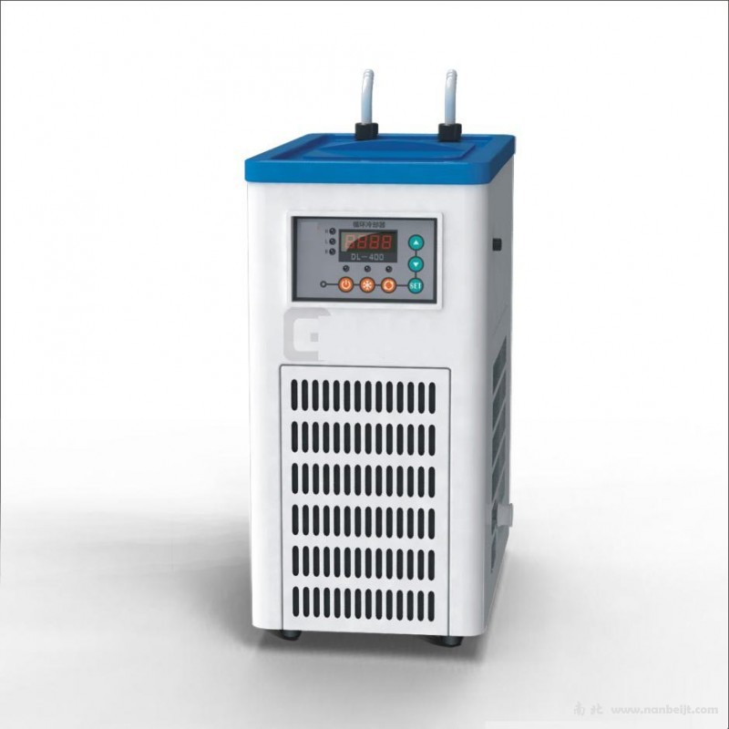 DL-400大制冷量循環(huán)冷卻器