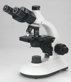 B204三目生物顯微鏡